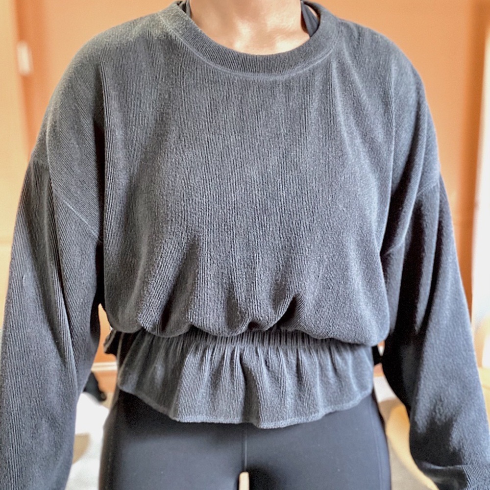 ZARA Gray/ Charcoal Peplum Cinch Top/ Sweater with Elastic Sleeves and Bottom